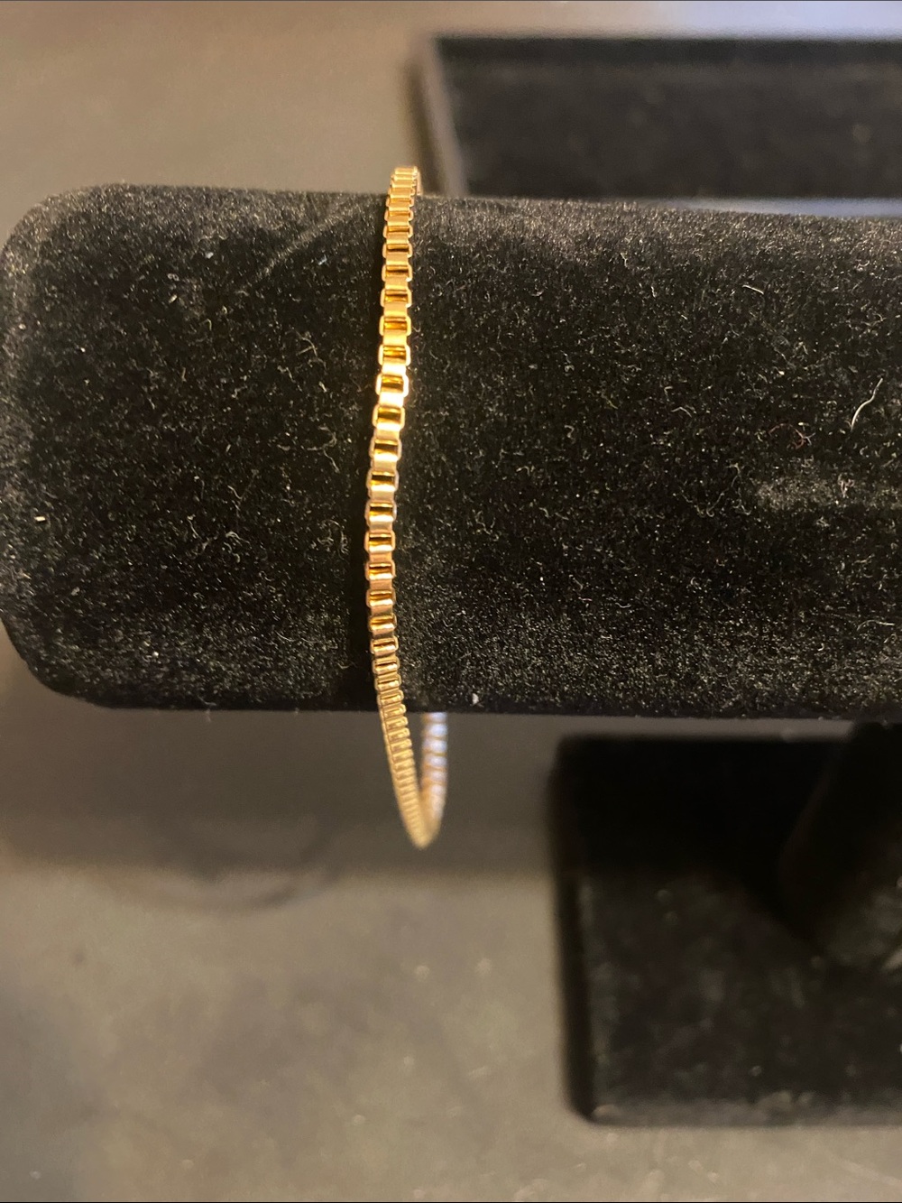 Gold Women's Box-Link Bangle Bracelet - Unbranded